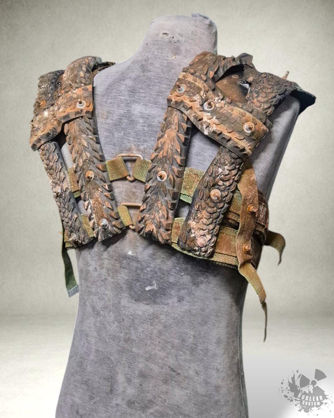Tribal Ritual Binding Posts Bonehowl War Chest – Full Metal Tribal Post-apo Armor With Skull Plate ...