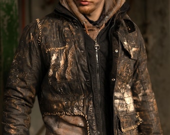 Wasteland Survivor Jacket – Post-Apocalyptic Distressed Field Jacket with Hand-Painted Nuclear Motif (Size L/XL)