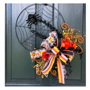 Spiderweb wreath, spooky halloween door hanger, simple halloween spider wreath, traditional halloween color wall decor