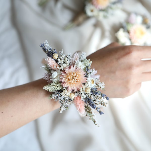 Strawflowers Wrist Corsage l Peach Tone Corsage l Dried Flowers Wrist Corsage