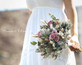 Ramo de novia de eucalipto seco y rosas, flores de boda bohemias