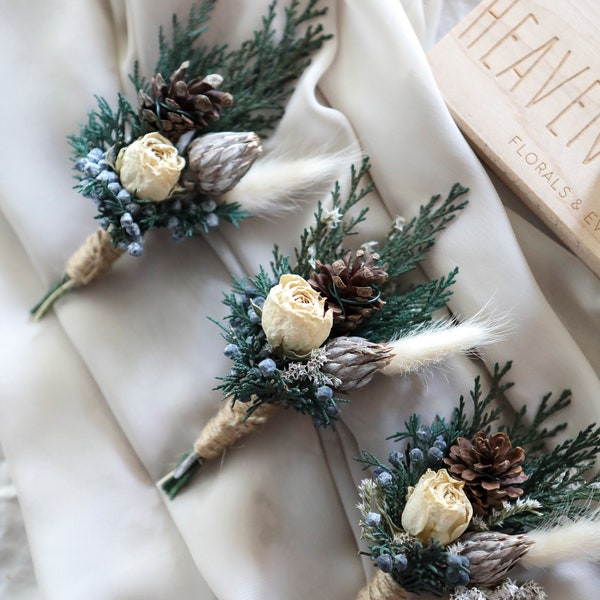 Winter Dried Flowers Boutonniere l White Roses & Cedar Boutonniere l Boho Boutonniere