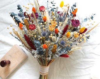 Forever Faded Floral: un ramo de novia de flores secas atemporal