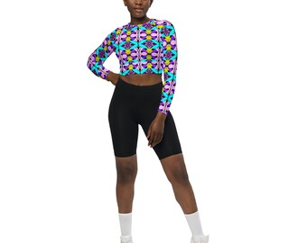 D 19  long-sleeve crop top