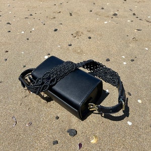 Hand-woven Macramé Shoulder Strap Crossbody Box Bag