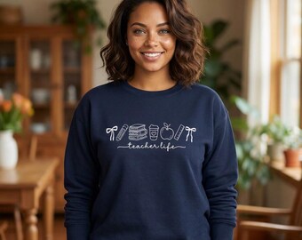 Bluza z nadrukiem Teacher Life Essentials | książki, jabłka, kawa, ołówki, kontury