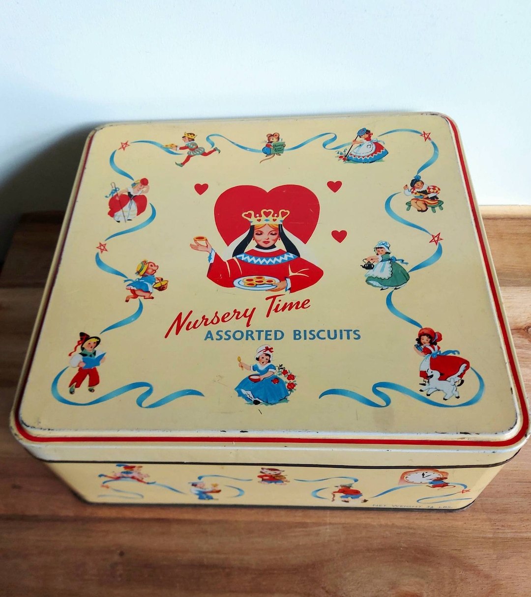 Vintage 1950's Nursery Rhyme Square Biscuit Tin. the Queen of Hearts