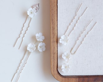 Wedding Bridal Hair Pins, Clay White Flower Hair Pins Set, Small Flower Hair pins, Porcelain Floral Hair Clips for Bride ,Wedding Headpiece