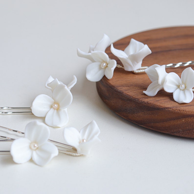 Floral bridal hair accessories, White flower hair slides, Wedding hair accessories, Clay flower hairpins Set of 5 with freshwater pearls image 5