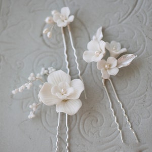 Pearl Floral Sliver Wedding Bridal Accessory Bridal Handmade Clay Blossom Hairpins Hair Jewelry Set Of 3