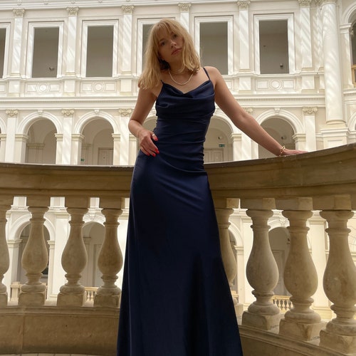 club l emerald green dress US 2 / Size:41 EUR/8 US/7.5 UK Floor length March26Active​ German Maxi Dirndl Long