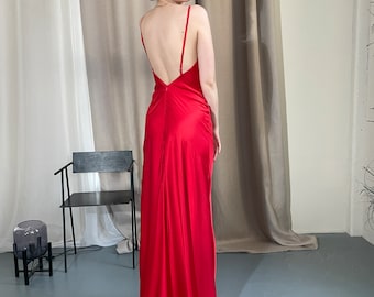 Simple wedding dress Slip prom dress with slit Beach wedding dress with train V-neck silk dress Red Gown Cocktail Long dress with straps