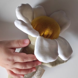 Daisy flower rattle toy organic cotton toy creative soft toy daisy flower rattle daisy toy for baby flower toy daisy flower toy toy image 6