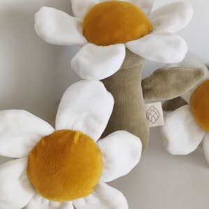 Daisy flower rattle toy organic cotton toy creative soft toy daisy flower rattle daisy toy for baby flower toy daisy flower toy toy image 5
