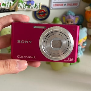 SONY Cybershot DSC W610 digital camera | digicam vlogging camera | hot pink compact camera | aesthetic photo popular camera | japan digicam