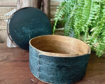 Antique | Storage Box | Beautiful Character | Folk Art | Primitive | Wooden | Round | Pantry Box | 8”