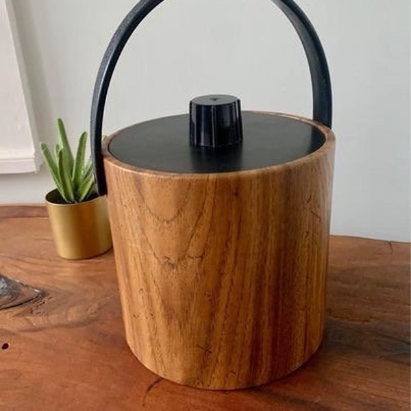 Vintage MCM Woodgrain Vinyl Icebucket - perfect for your MCM Bar