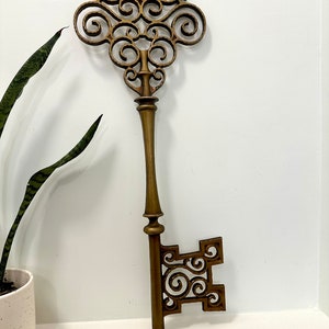 Vintage | 1970s | MCM | Hollywood Regency | Gold Metal | Sexton Art | Key | Wall Hanging