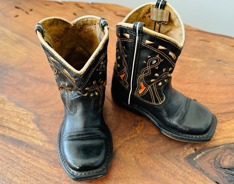 Vintage 1940s 1950s Black Leather Toddler Cowboy Boots with White, Red and Turquoise insets image 6