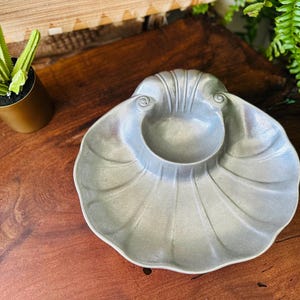 Vintage | Wilton | RWP | Chip | Dip | Clam | Shell |Pewter | Dish | Chip & Dip | Platter | Bowl | Charcuterie | Party Tray | Seashell | Tiki