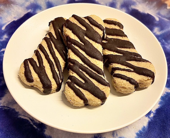 Carob icing for dog treats hot sale