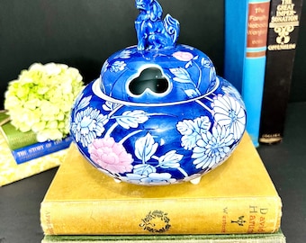 Japanese Foo Dog Porcelain Incense Burner / Censer