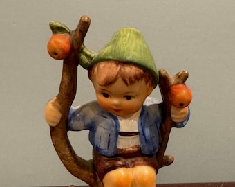 Vintage Hummel - Apple Tree Boy 142 3/0