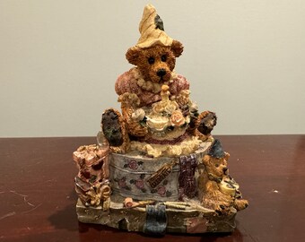 Vintage Boyd’s Bears - 2763 SF Happy Birthday Music Box 2E/2764