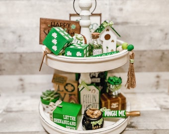 St Patrick's Day Tiered Tray Decor