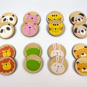 Gioco di memoria di animali in legno fatto a mano per bambini / Compensato naturale. Facce di animali carine. Migliora le abilità logiche. Regalo personalizzabile individuale.