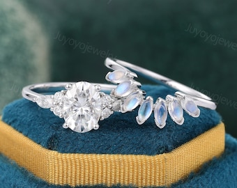 Conjunto de anillo de compromiso Moissanite de corte ovalado Conjunto de anillo de racimo de oro blanco Conjunto de novia de diamante simulado de talla marquesa Anillo de aniversario de ópalo