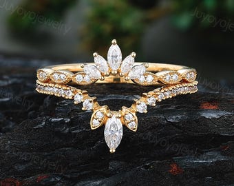 Fede nuziale curva vintage con moissanite taglio marquise, oro giallo, doppia fede nuziale abbinata, anello impilabile, anello con lavorazione milgrain, regalo per donna