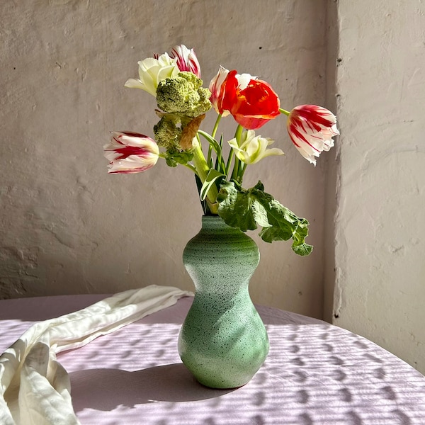 Wazon zielony bałwanek / Zielony wazon vintage / Vintage ceramic vase