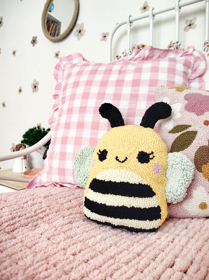 Lilizzhoumax Abeille 27cm/11 - Poupée Réaliste en Peluche, Jouet Animale Sauvage, Cadeau Enfants et Amis