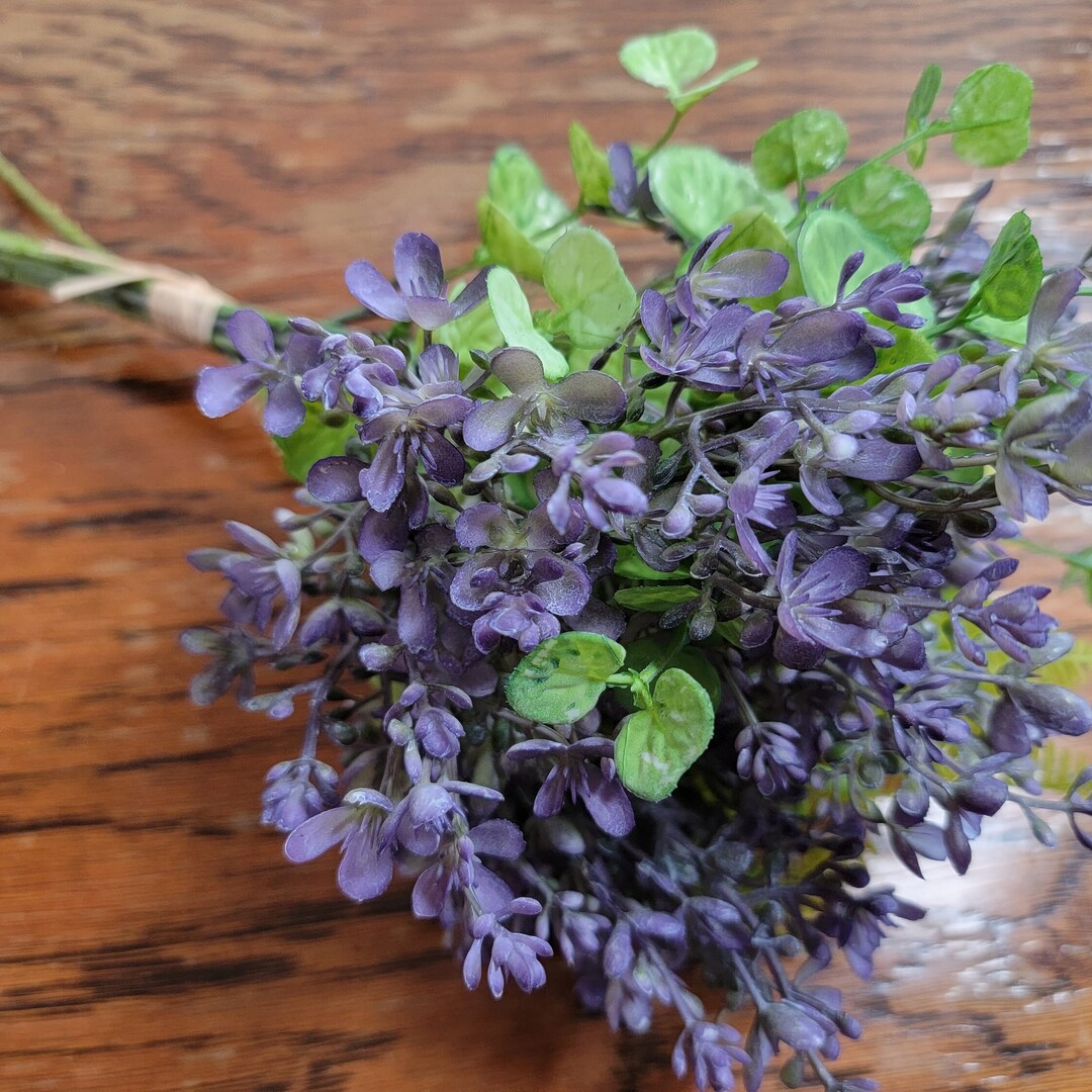 12 Artificial Purple Lilac Flowers/ Silk Purple Flowers/ Wedding