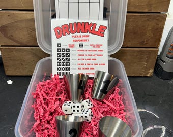 Drunkle Diversão: Jogo de Beber - Se você gosta de Farkle, vai adorar Drunkle Diversão: Jogo de Beber - Jogos de Festa - Copos de Shot - Jogo de Dados - Caixa para Festa