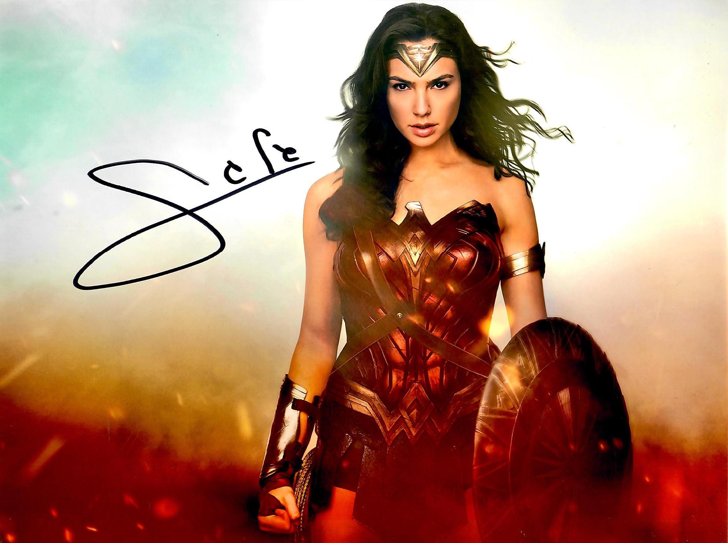 Gal gadot autograph - Etsy 日本