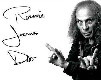 Ronnie James Dio 直筆サイン入り写真 RONNIE JAMES DIO SIGNED PHOTOGRAPH