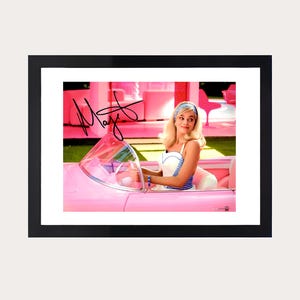 Margot Robbie Autograph + COA (Barbie)