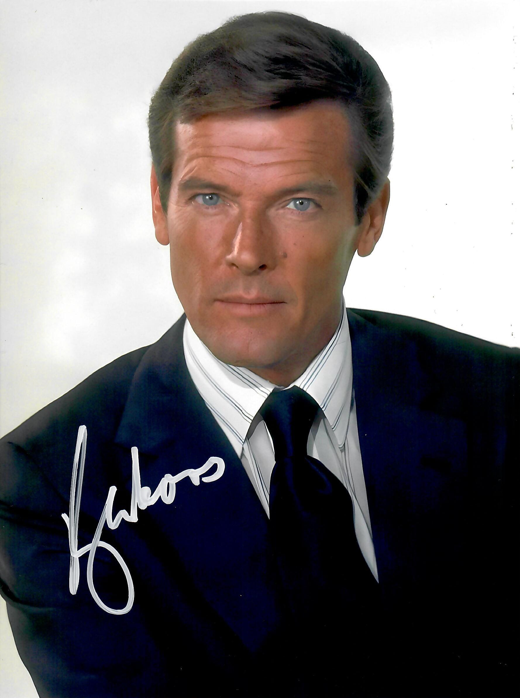 007 ボンド ロジャー ムーア サイン ロジャー・ムーア☆直筆サイン写真