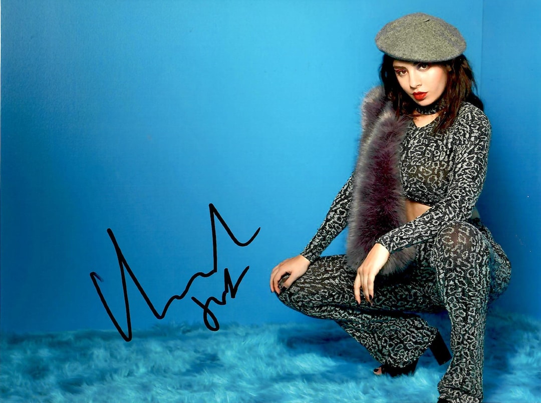 Charli XCX Hand Signed Autograph + COA - Etsy
