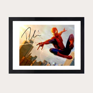 【限定250】「スパイダーマン スパイダーグウェン」直筆サイン入りアートプリント 限定250】「スパイダーマン スパイダーグウェン」直筆サイン入り