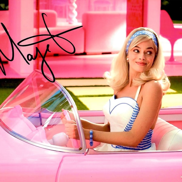 Margot Robbie Autograph + COA (Barbie)