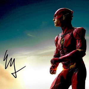 フラッシュ エズラミラー サインカード エズラ・ミラー 直筆サイン入り