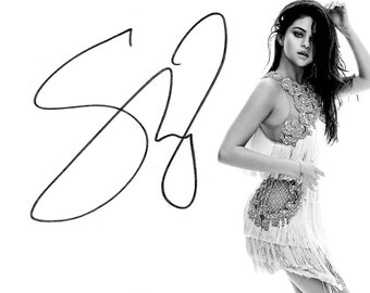 Selena Gomez autograph + COA