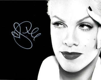Pink (P!nk) Autograph + COA