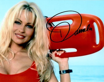 Pamela Anderson Autograph + COA (Baywatch)