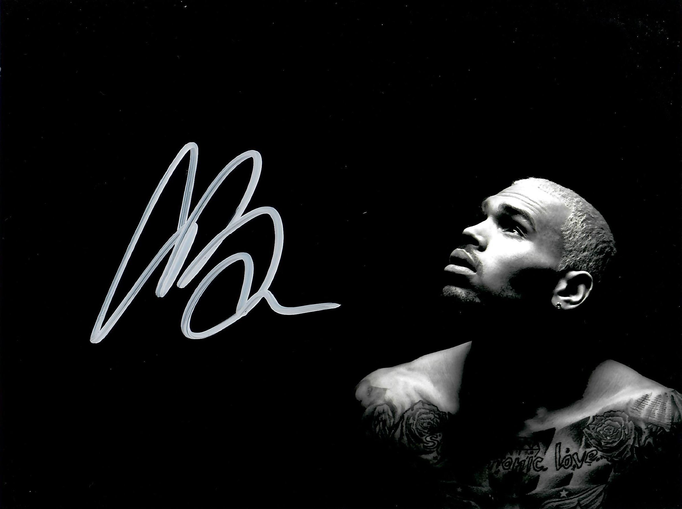Chris Brown Autograph + COA - Etsy