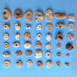 Natural Hag Stone Pendant Good Luck Charm Rock with Hole Necklace Fairy Stone