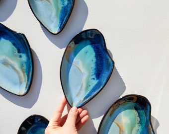 Handmade ceramic decorative tray - WAVE Ocean